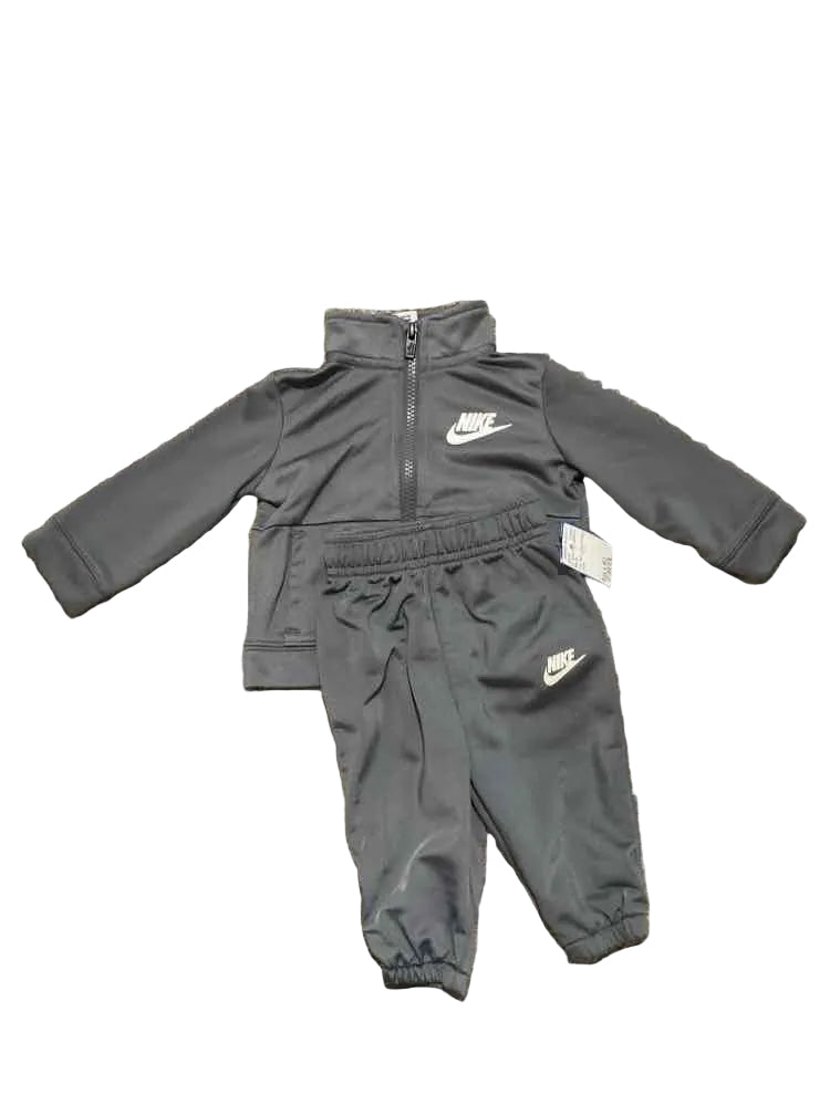 Nike (B) Gray Infant Size 6 MO Boy's 2PC Athletic Pant Suit