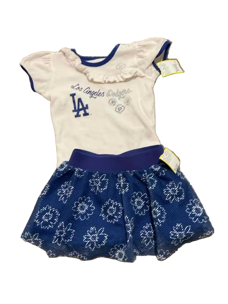 Genuine Merchandise (A) White Blue Infant Size 24 MO Girl's 2PC Casual