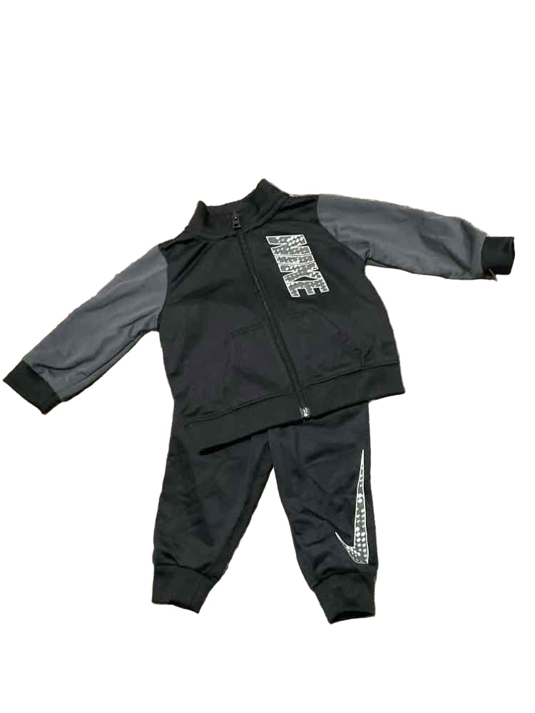 Nike (B) Black Gray Infant Size 6 MO Boy's 2PC Athletic Pant Suit