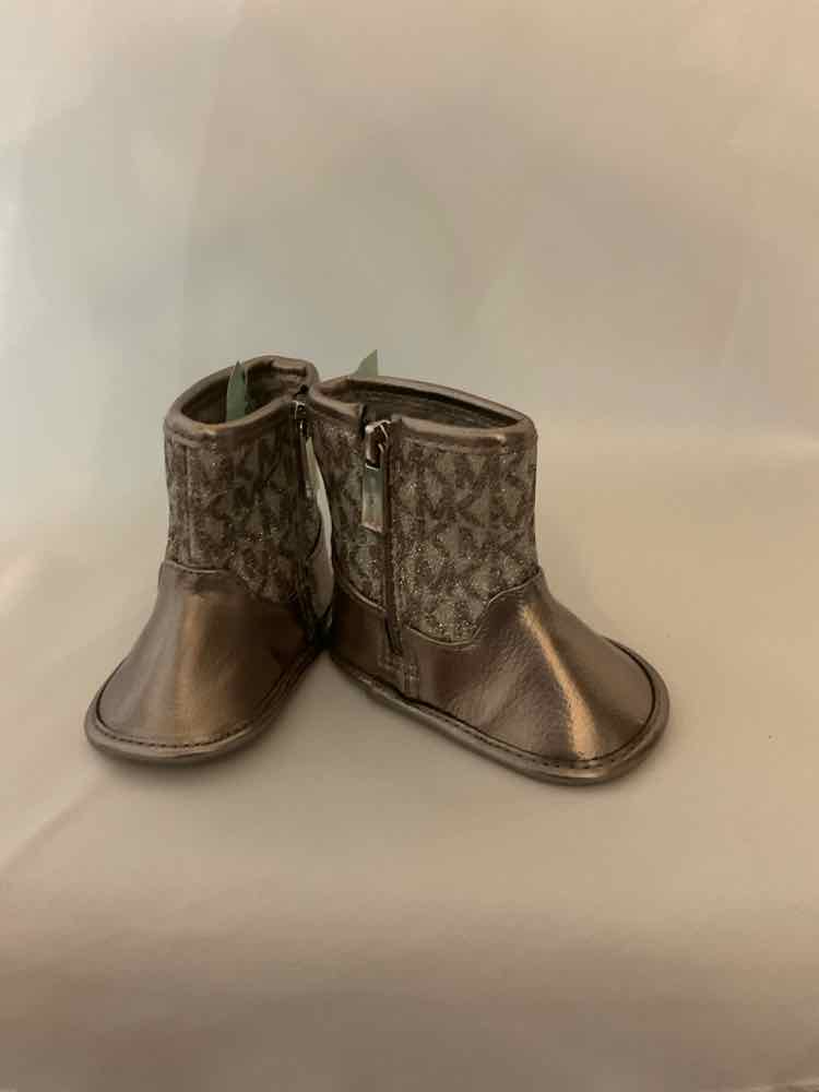 Michael Kors (A) Silver Infant Shoe Size 2 (Infant) FashionBoots