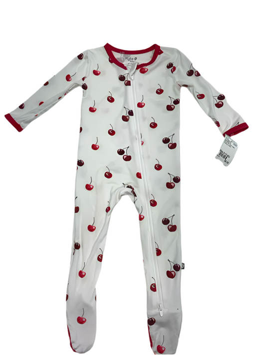 Kyte Baby (A) White Red Infant Size 6-12 MO Girl's 1PCSleepwear