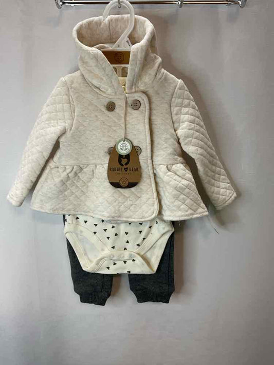 Rabbit + Bear (D) Cream Infant Size 6-9 MO 3PC Casual