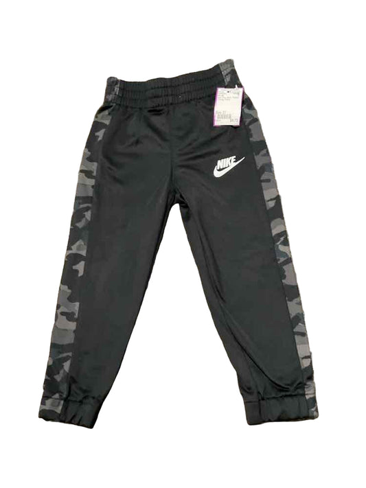 Nike (B) Black Gray Toddler Size 3T Boy's PantAthletic