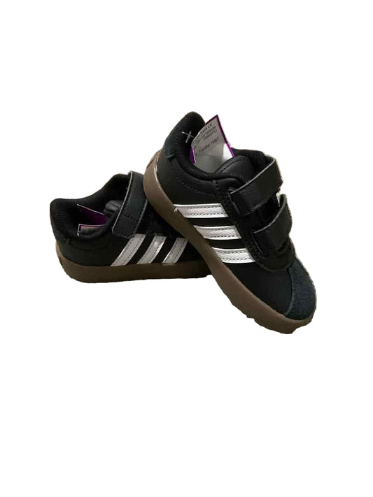 Adidas (B) Black Toddler Shoe Size 6 (Toddler) Boy's Athletic Shoes