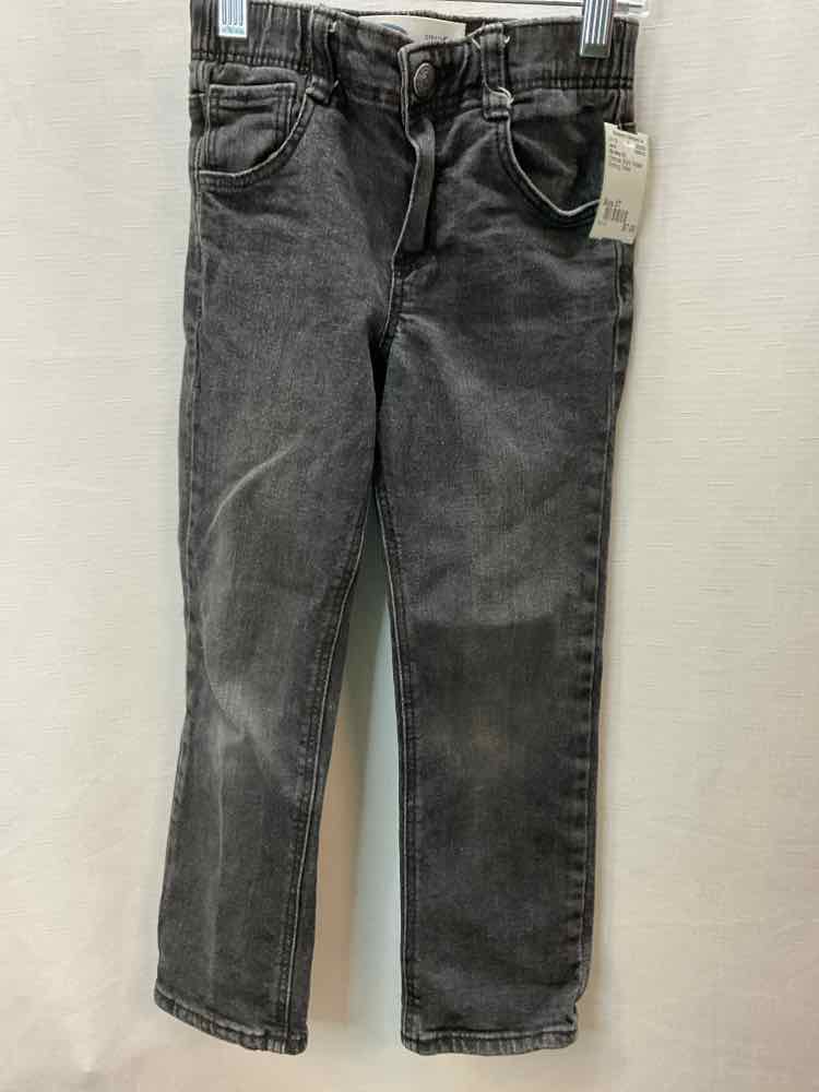 Old Navy (C) Charcoal Toddler Size 5T Jeans