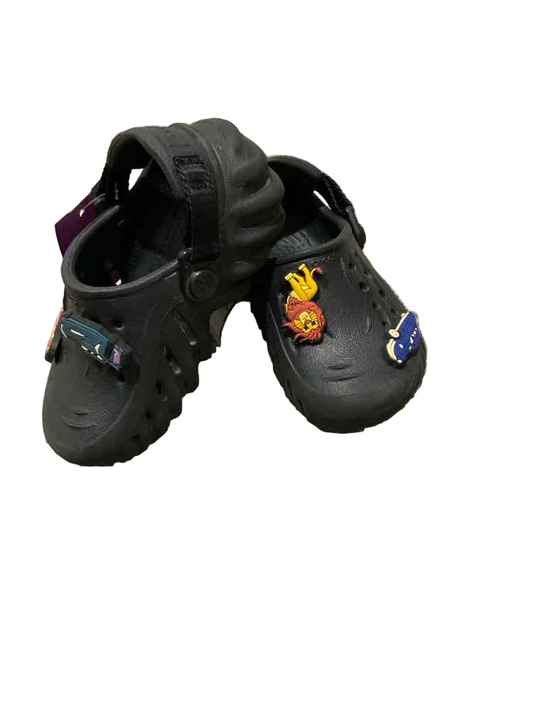 Crocs (B) Black Toddler Shoe Size 7 (Toddler) Boy's Casual Shoes