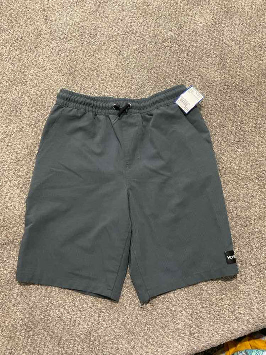 Hurley (C) Gray Youth Size Medium Boy's ShortBasic