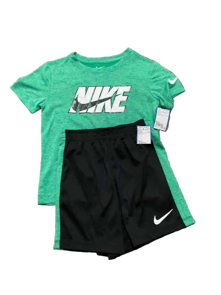 Nike (B) Green Black Toddler Size 5 Boy's 2PCAthleticShortSuit