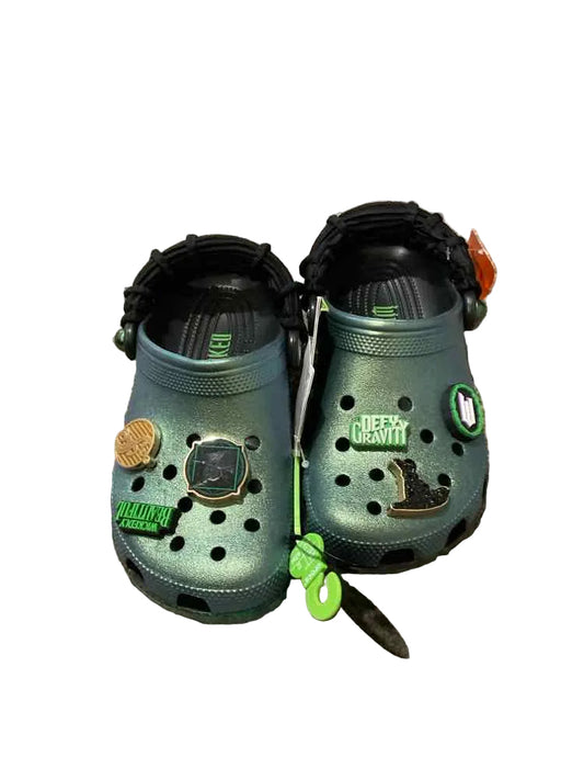 Crocs (B) Green Youth Shoe Size 6 (Youth) Girl's SandalsBetter