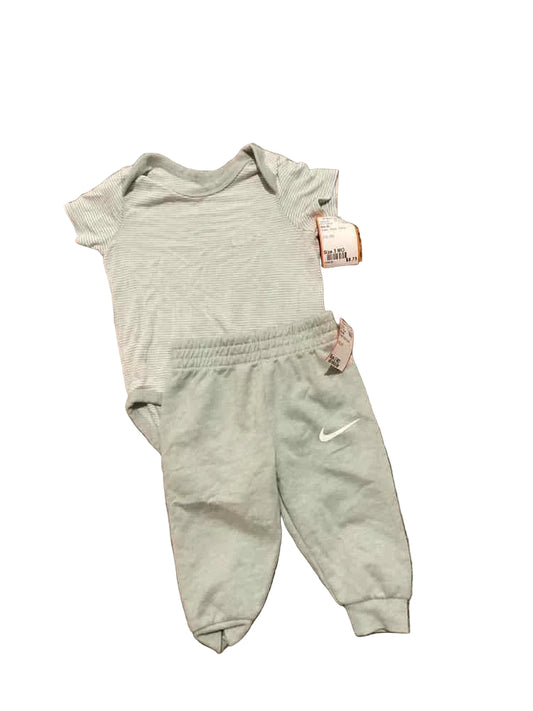 Nike (B) Green Infant Size 3 MO Boy's 2PC Casual