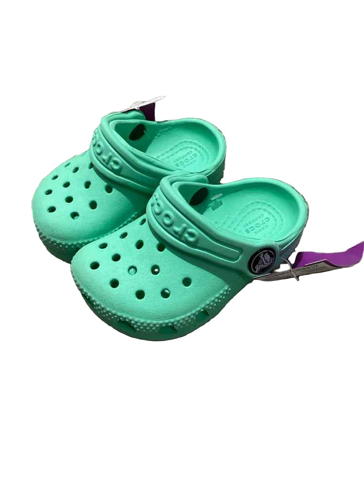 Crocs (B) Teal Toddler Shoe Size 4 (Toddler) Girl's SandalsBetter