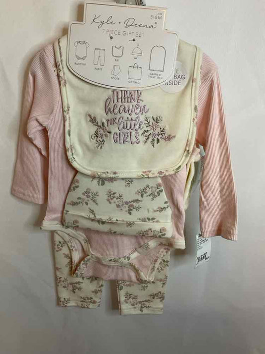 Kyle and Deena (E) Pink Infant Size 3-6 MO 3PC Casual