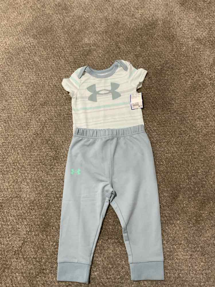 Under Armour (B) White Blue Infant Size 18 MO Boy's 2PC Casual