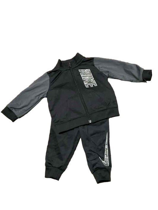Nike (B) Black Gray Infant Size 6 MO Boy's 2PC Athletic Pant Suit