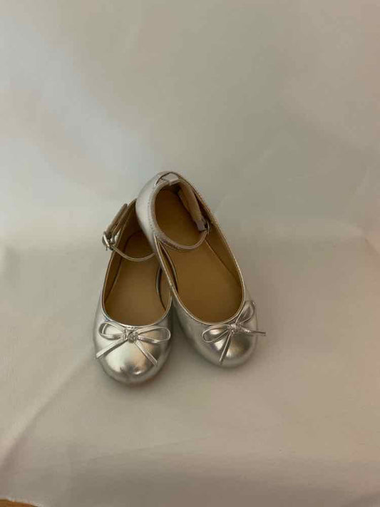 Janie and Jack (A) Silver Toddler Shoe Size 8 (Toddler) Dress Shoes